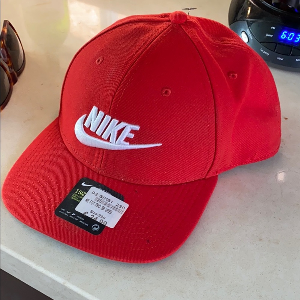 Nike flat bill  snap back